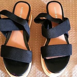 Gianai Bini Sandels Like New